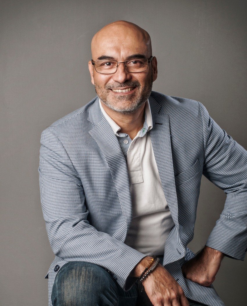 Luis Morales, coach